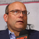 Illustration for article titled The Broken Oilers Are Keeping Their Crappy GM